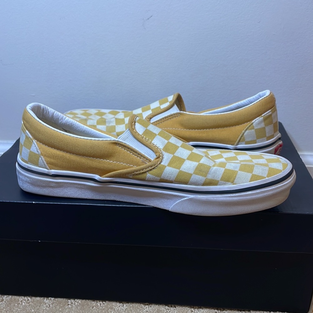 Vans - Picture 2 of 3